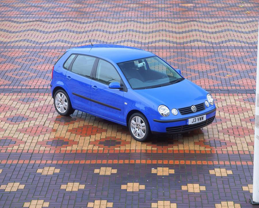 Volkswagen Polo 2002 года  (фото 17 из 31)